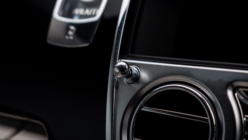 Rolls-Royce Wraith 6.6 V12 Coupe Euro 6 591 Bhp SO19NHP Black #26