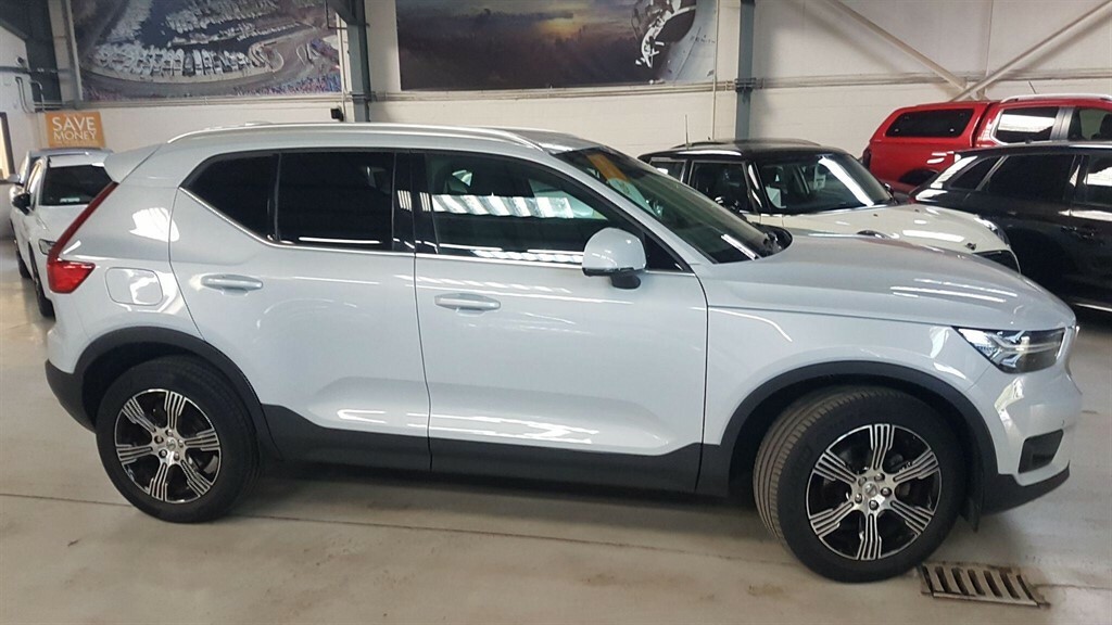 Volvo XC40 1.5 T3 Inscription Euro 6 Ss NA70NCD Silver #4