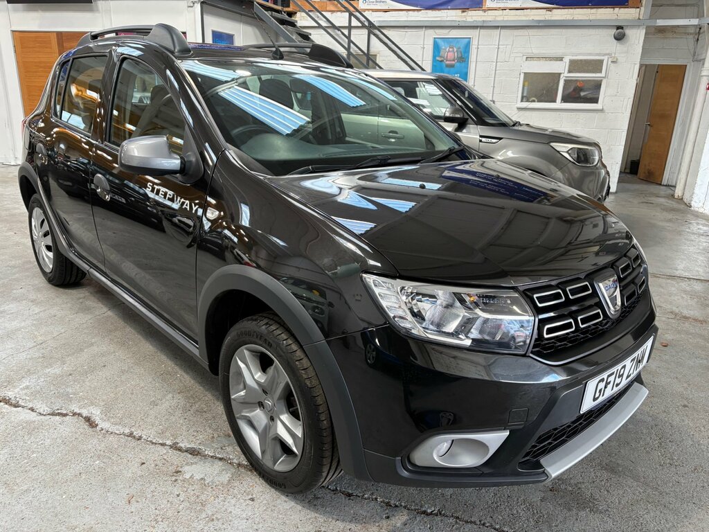 Dacia Sandero Stepway 0.9 Tce Essential Hatchback Euro GF19ZNM Black #6