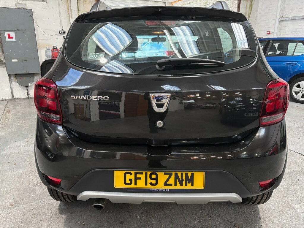 Dacia Sandero Stepway 0.9 Tce Essential Hatchback Euro GF19ZNM Black #3