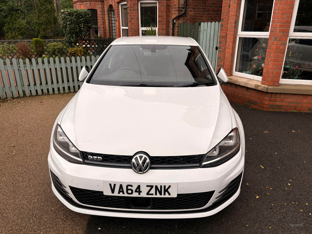 Volkswagen Golf 2.0 Tdi Gt Dsg VA64ZNK White #2