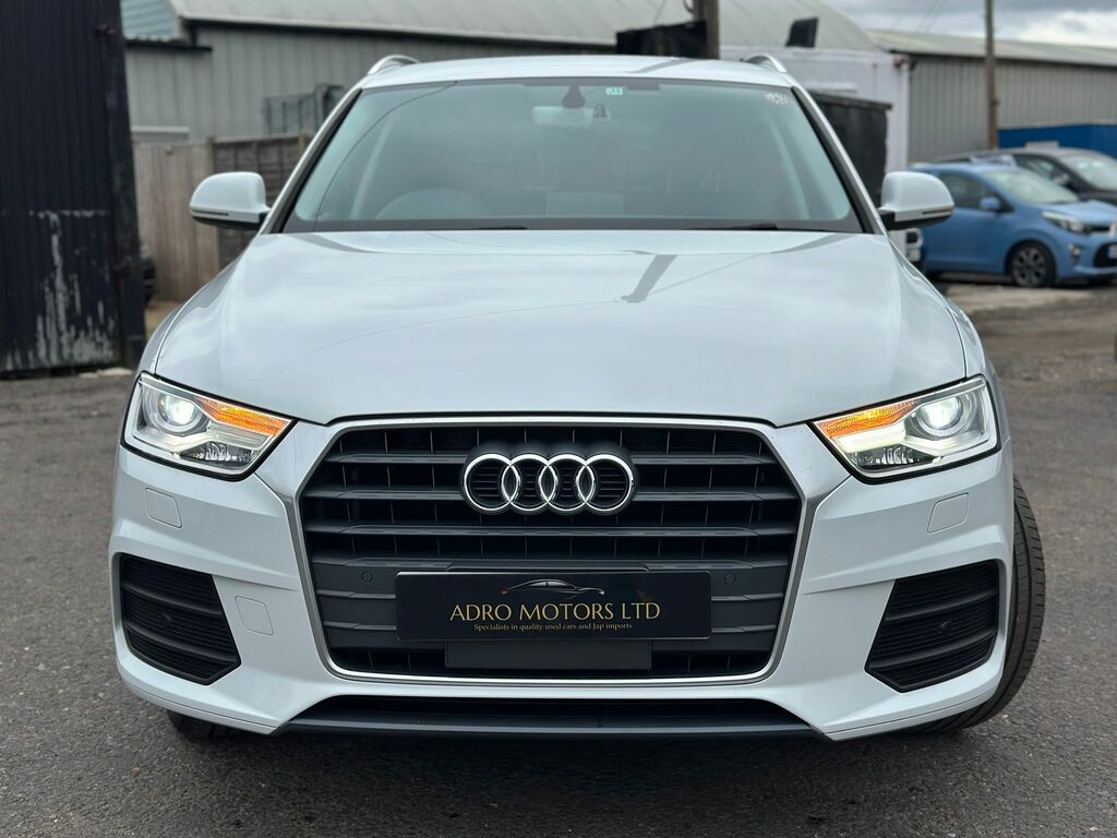 Audi Q3 Suv White #3