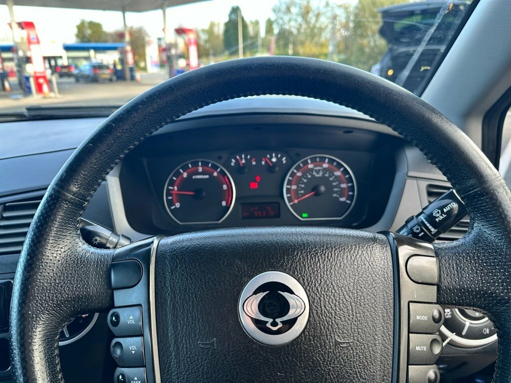 SsangYong Korando Sports Ex Black #9
