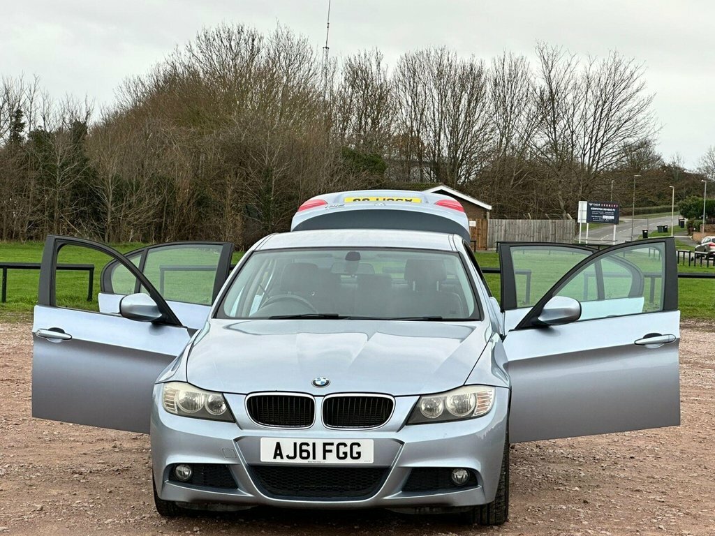 BMW 3 Series Saloon AJ61FGG Blue #3