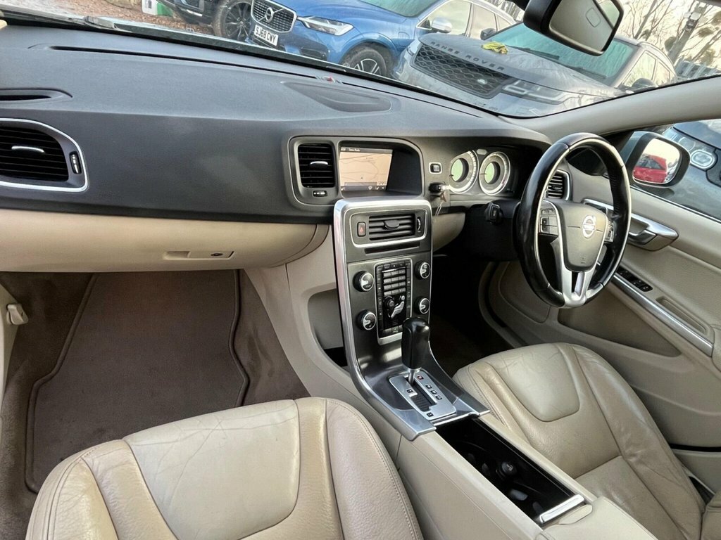 Volvo V60 D5 Se Lux Silver #22