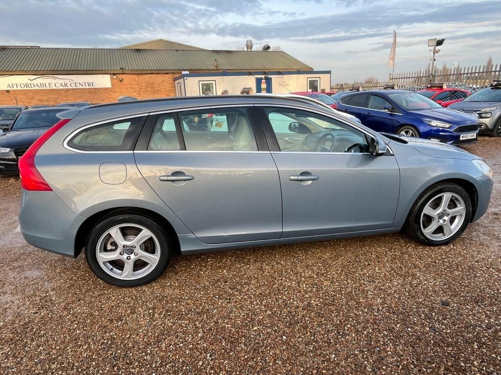 Volvo V60 D5 Se Lux Silver #18