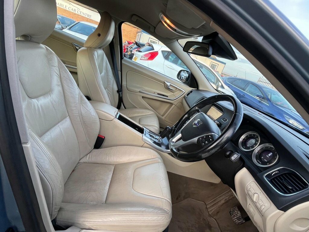 Volvo V60 D5 Se Lux Silver #24