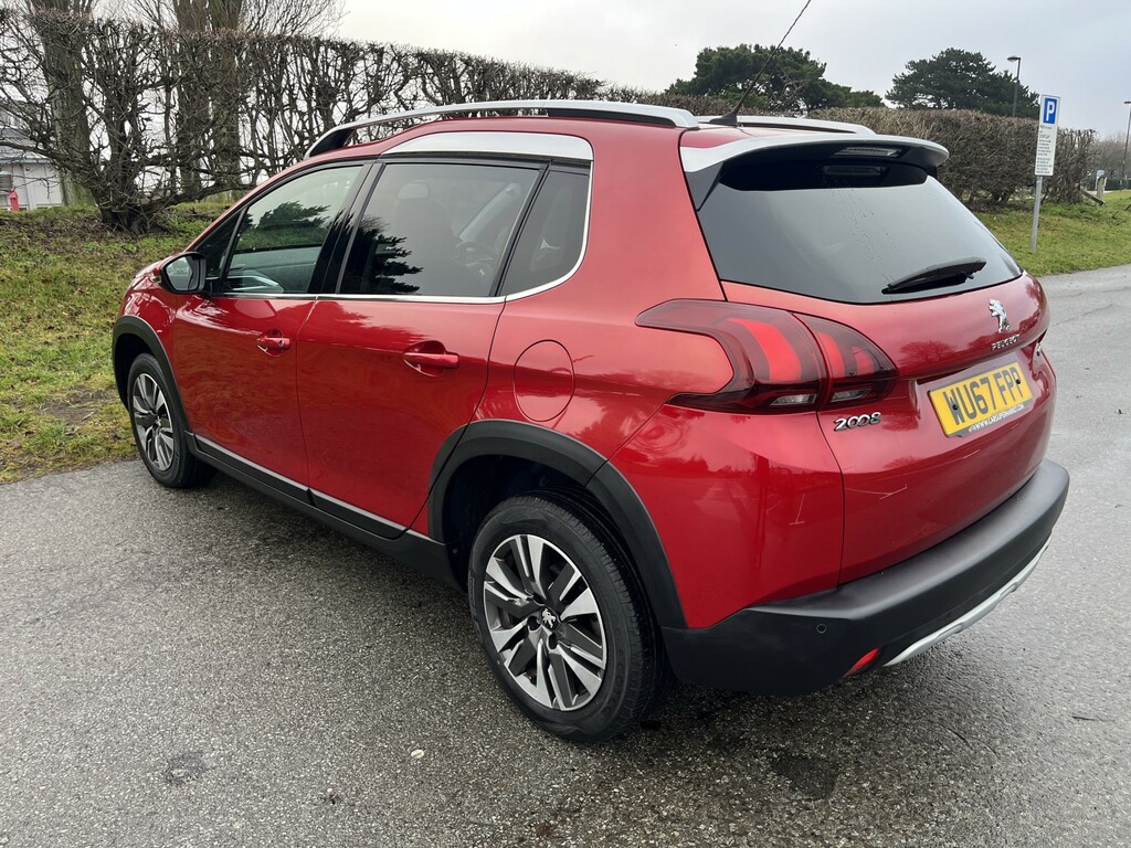 Peugeot 2008 Suv 1.2 Puretech Allure 2017 WU67FPP Red #4