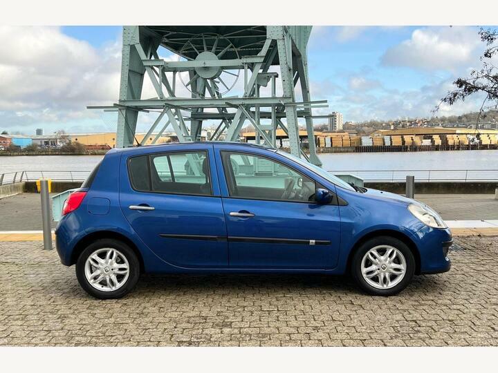 Renault Clio 1.6 Vvt Expression Blue #3