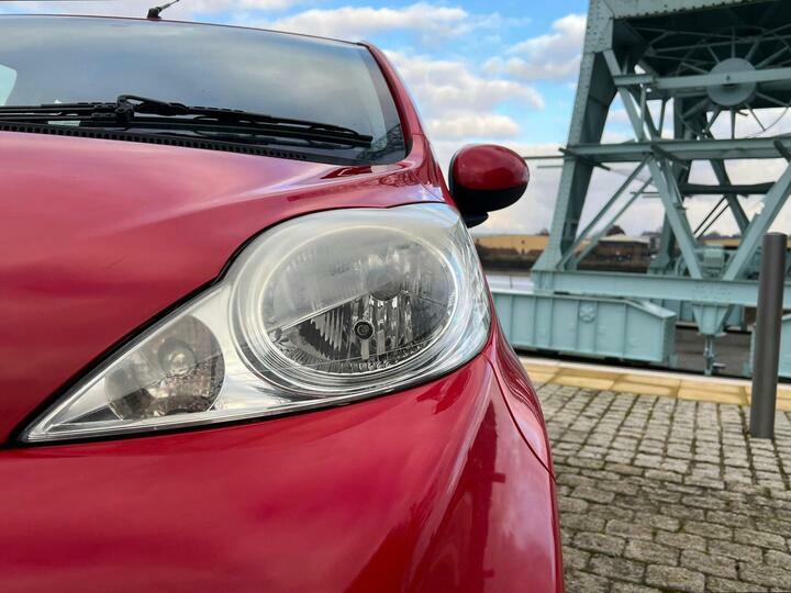 Peugeot 107 1.0 12V Urban 2 Tronic Euro 4 Red #6
