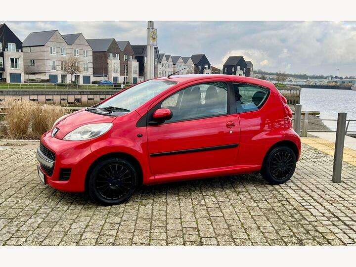 Peugeot 107 1.0 12V Urban 2 Tronic Euro 4 Red #3