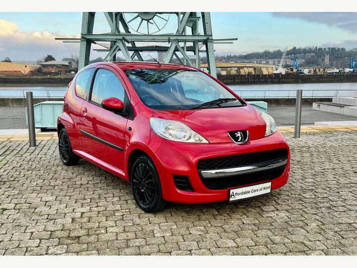 Peugeot 107 1.0 12V Urban 2 Tronic Euro 4 Red