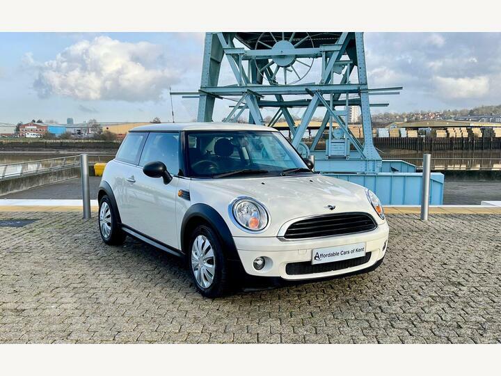 Mini Hatch 1.6 One Steptronic Euro 5 White