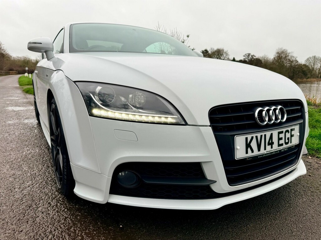 Audi TT 2.0 Tfsi Black Edition Euro 5 Ss White #2