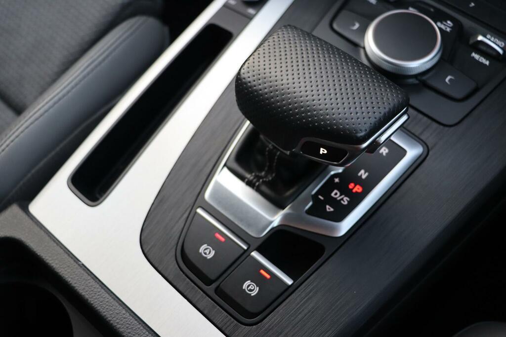 Mercedes-Benz EQA Eqa 250 66.5Kwh Amg Line Black #49