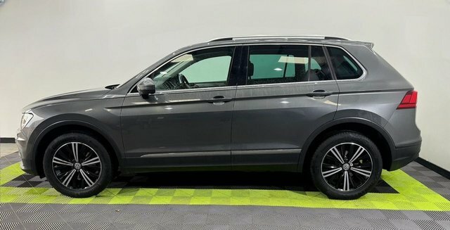 Volkswagen Tiguan 2.0 Tdi Se Navigation BF67XSW Grey #5