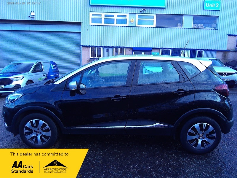 Renault Captur Play Tce Black