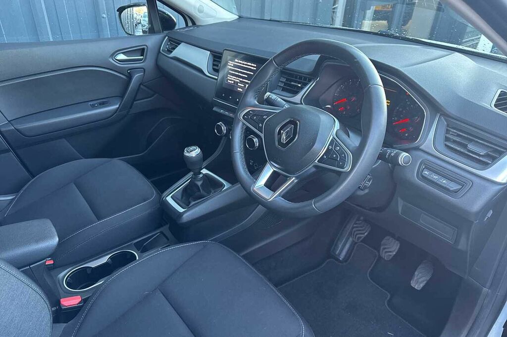 Renault Captur 1.3 Tce 140 Iconic SC21BWB White #6