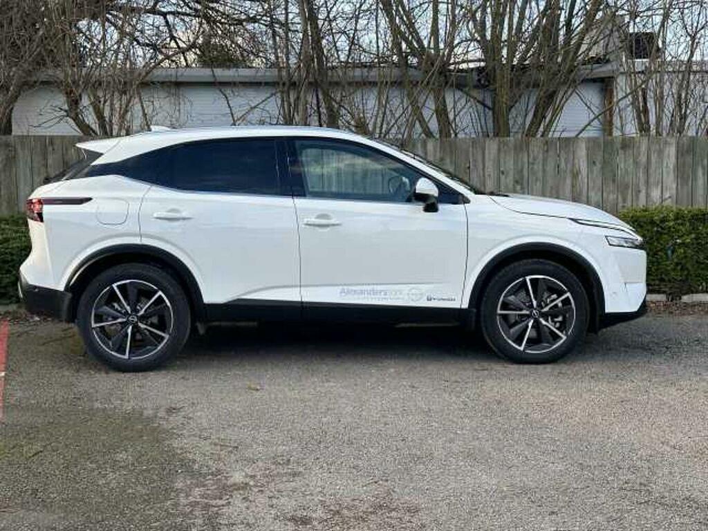 Nissan Qashqai 1.5 E-power Tekna White #3