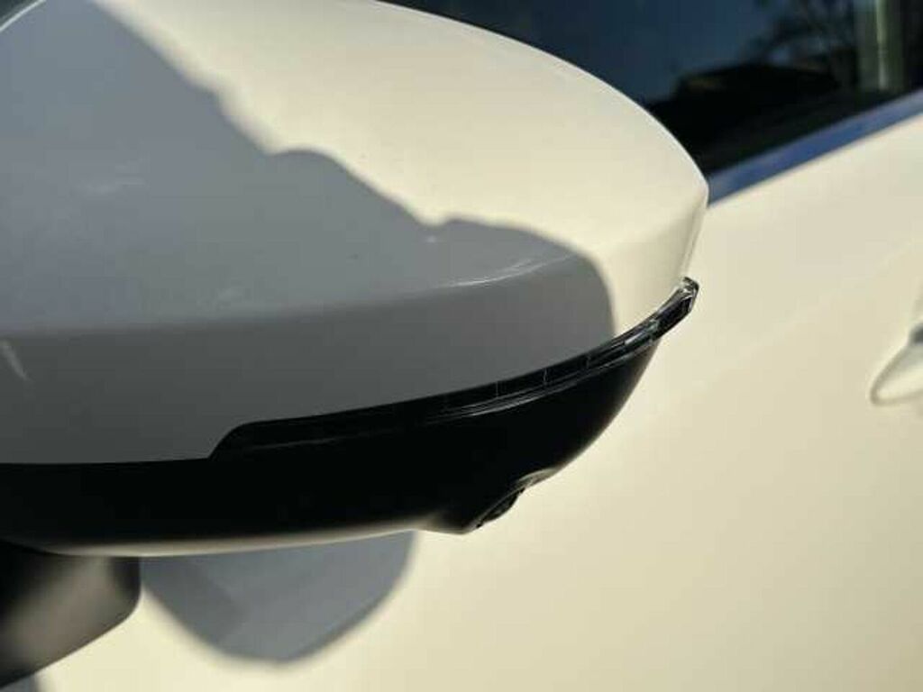 Nissan Qashqai 1.5 E-power Tekna White #5