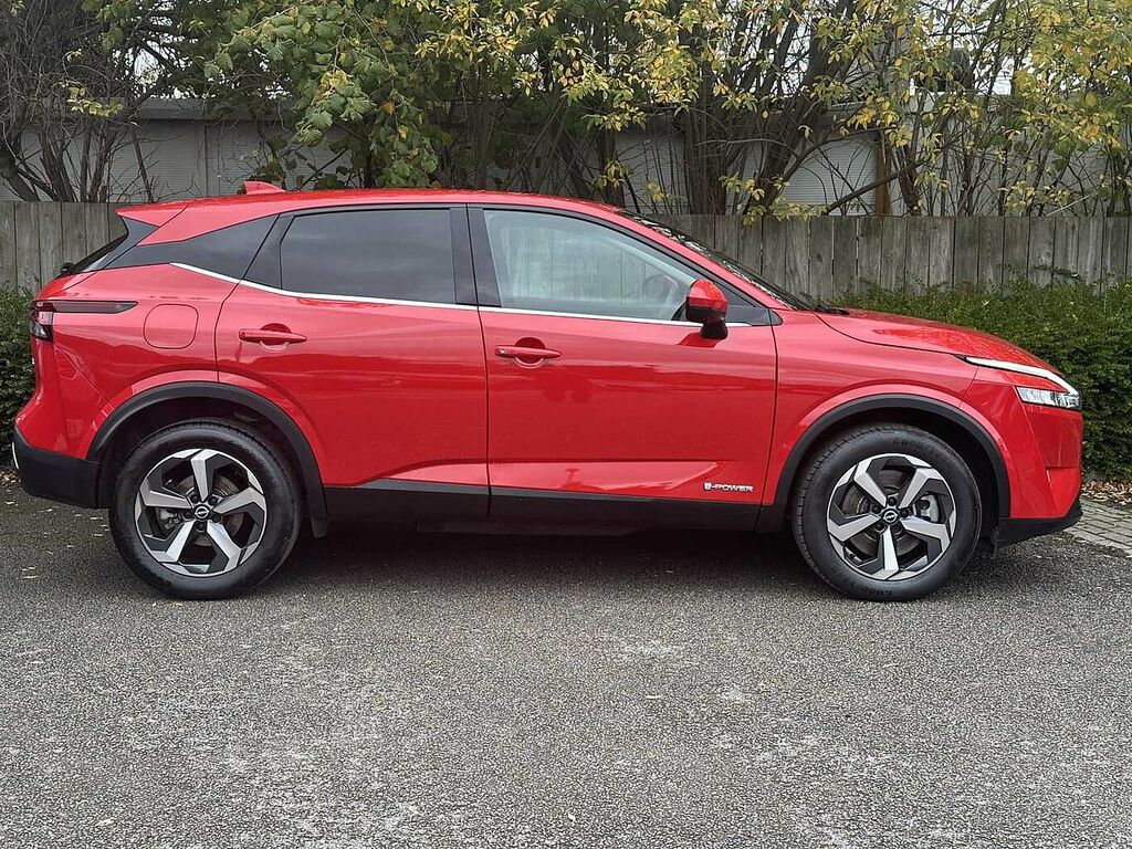 Nissan Qashqai 1.5 E-power N-connecta YY24UFL Red #3