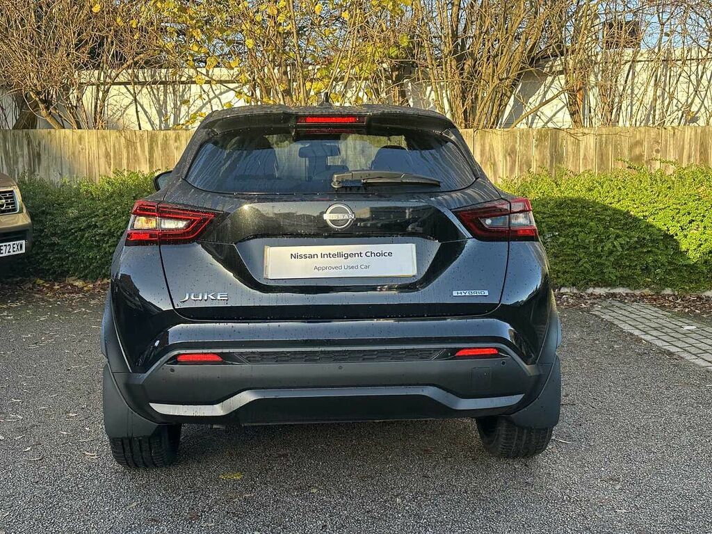 Nissan Juke 1.6 Hybrid Tekna Black #6