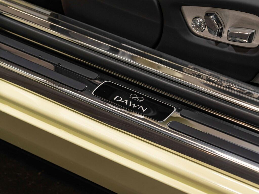 Rolls-Royce Dawn 6.6 V12 Convertible Euro 6 563 Bh Black #25