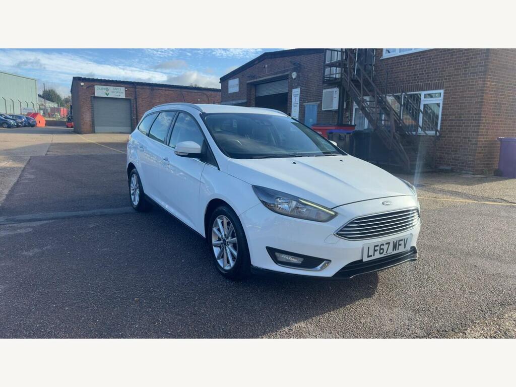Ford Focus Petrol LF67WFV #2