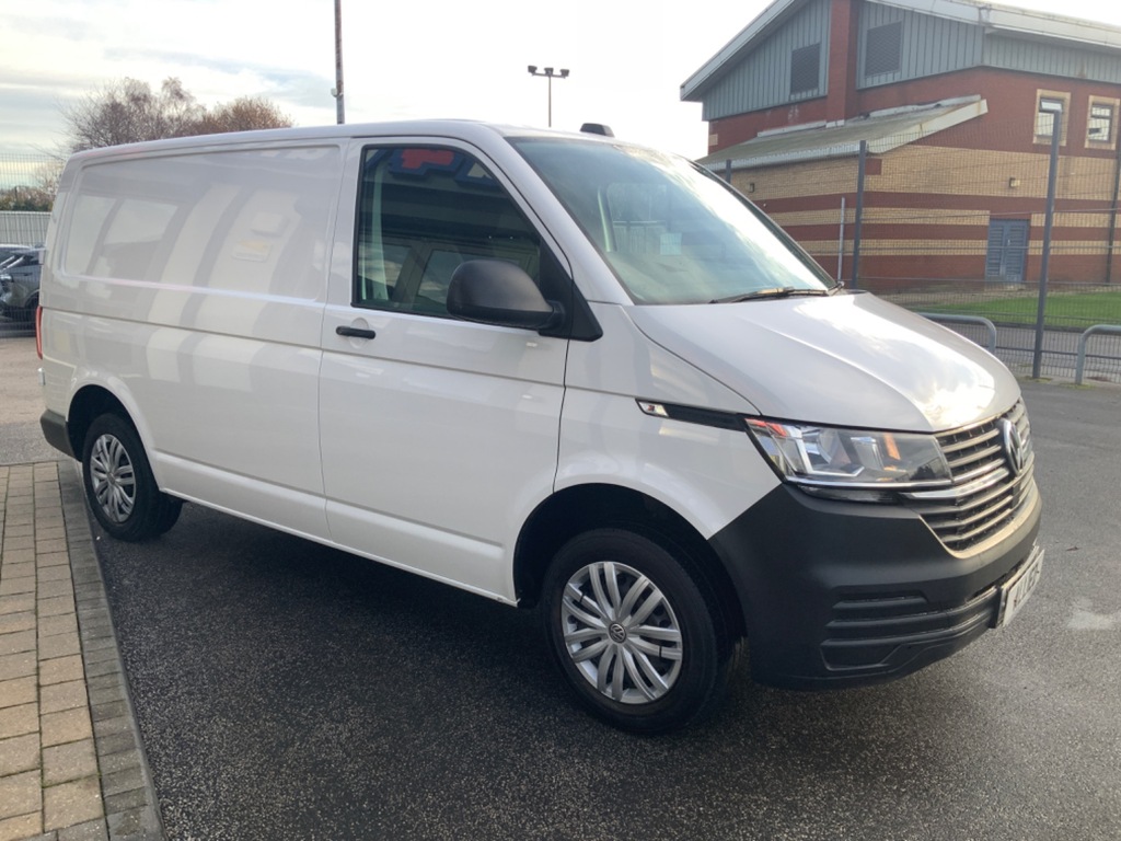 Volkswagen Transporter T28 2.0 Tdi Startline Swb Air Con YF72RCZ White #3