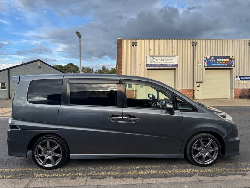 Honda StepWagon Petrol #4