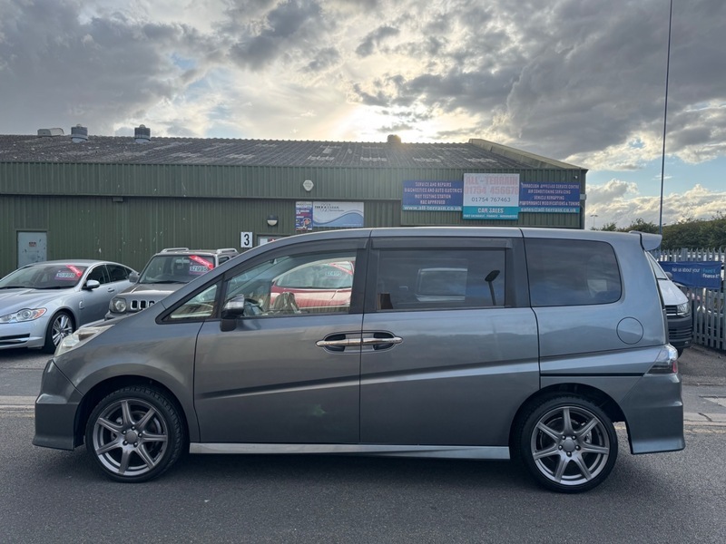 Honda StepWagon Petrol #3