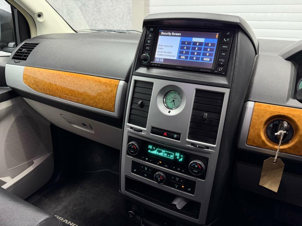 Chrysler Grand Voyager Mpv Black #8