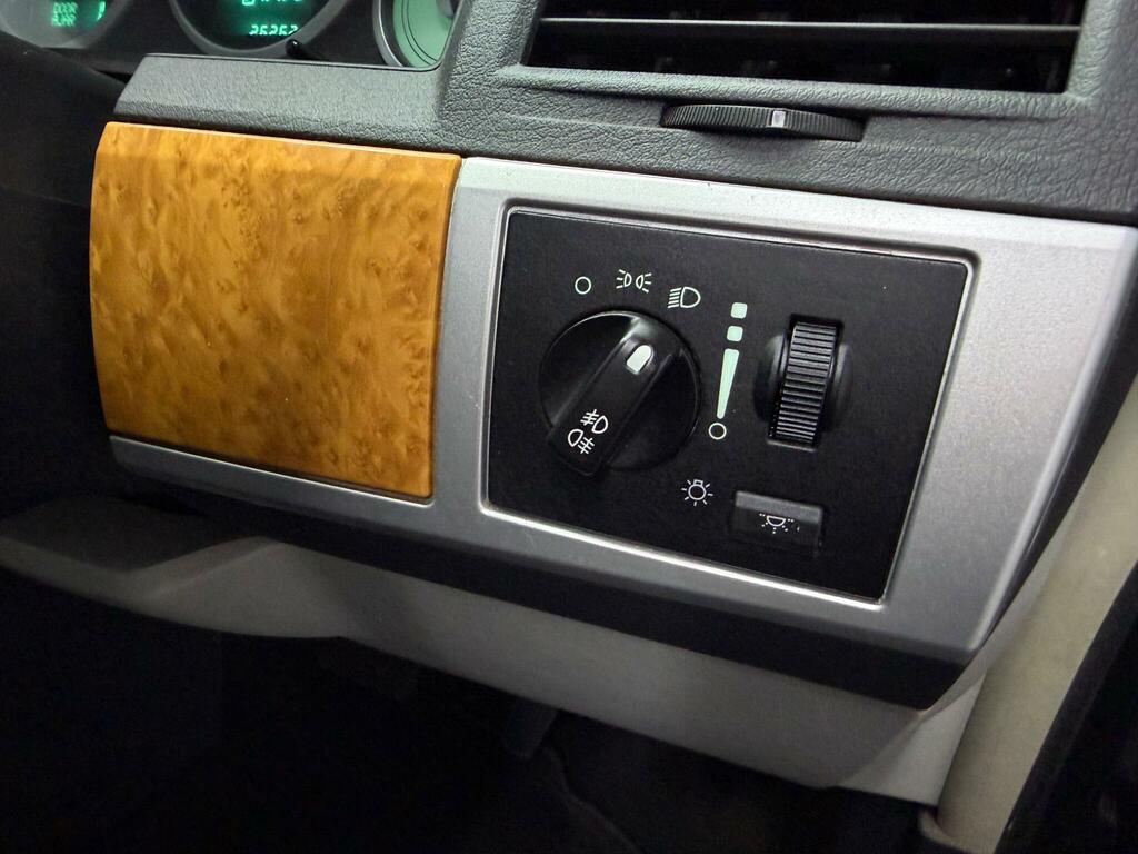 Chrysler Grand Voyager Mpv Black #20