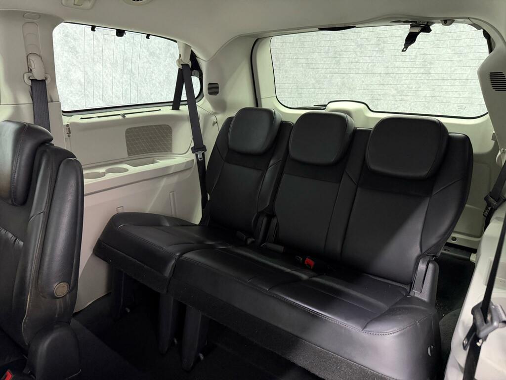 Chrysler Grand Voyager Mpv Black #7