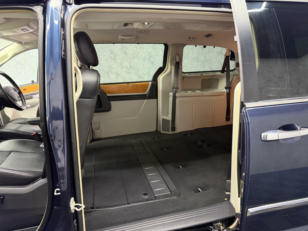 Chrysler Grand Voyager Mpv Black #21