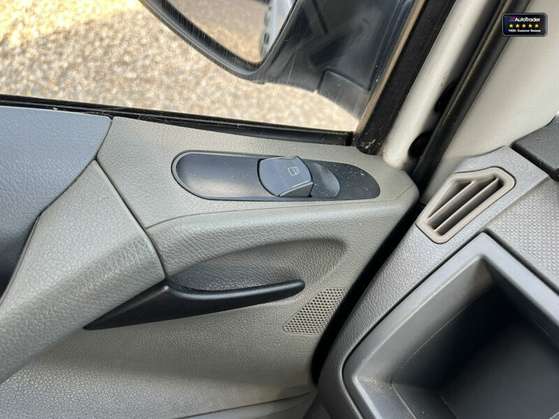 Mercedes-Benz Vito Unknown Black #29