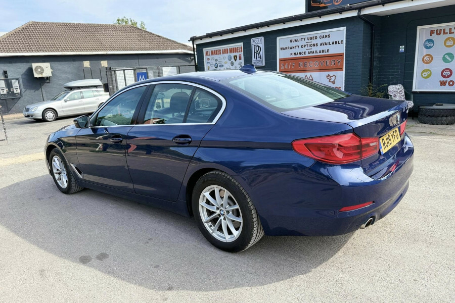 BMW 5 Series Saloon RJ19YFD Blue #3