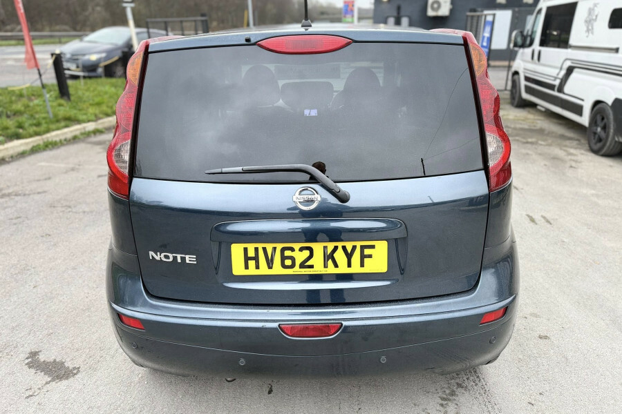 Nissan VERSA Mpv Beige #15