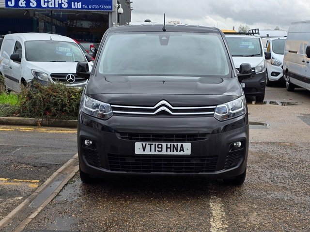 Citroen Berlingo Bluehdi 1000Driver M VT19HNA Black #2