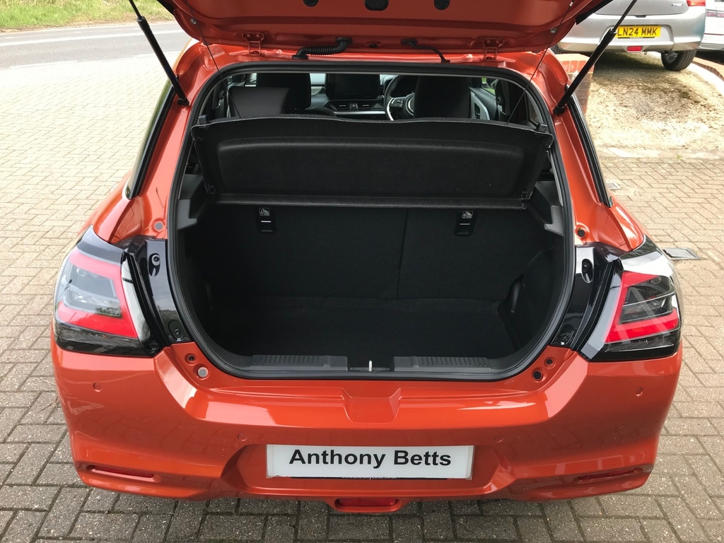 Suzuki Swift 1.2 Mild Hybrid Ultra LK25XLT Orange #4