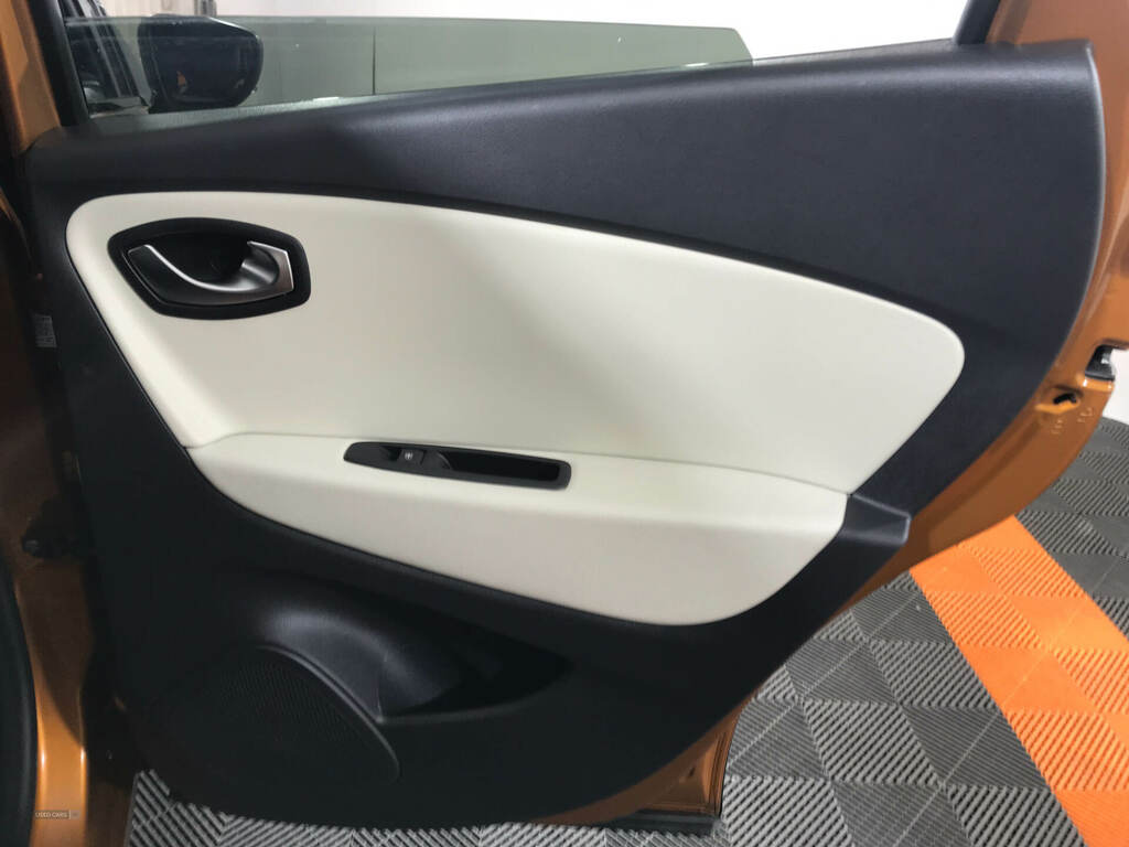 Renault Captur 1.5 Dci 90 Gt EY19ZXU Black #5