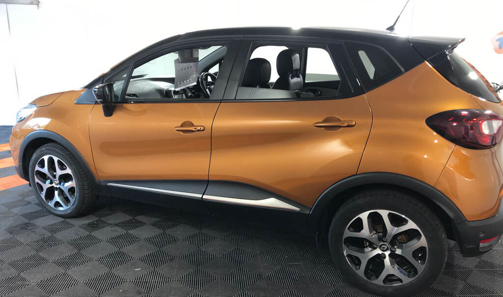 Renault Captur 1.5 Dci 90 Gt EY19ZXU Black #2