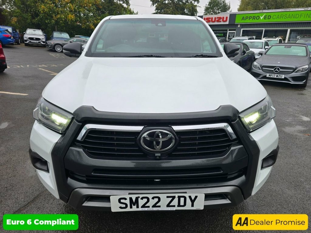 Toyota HILUX 2.8L Invincible X SM22ZDY White #4