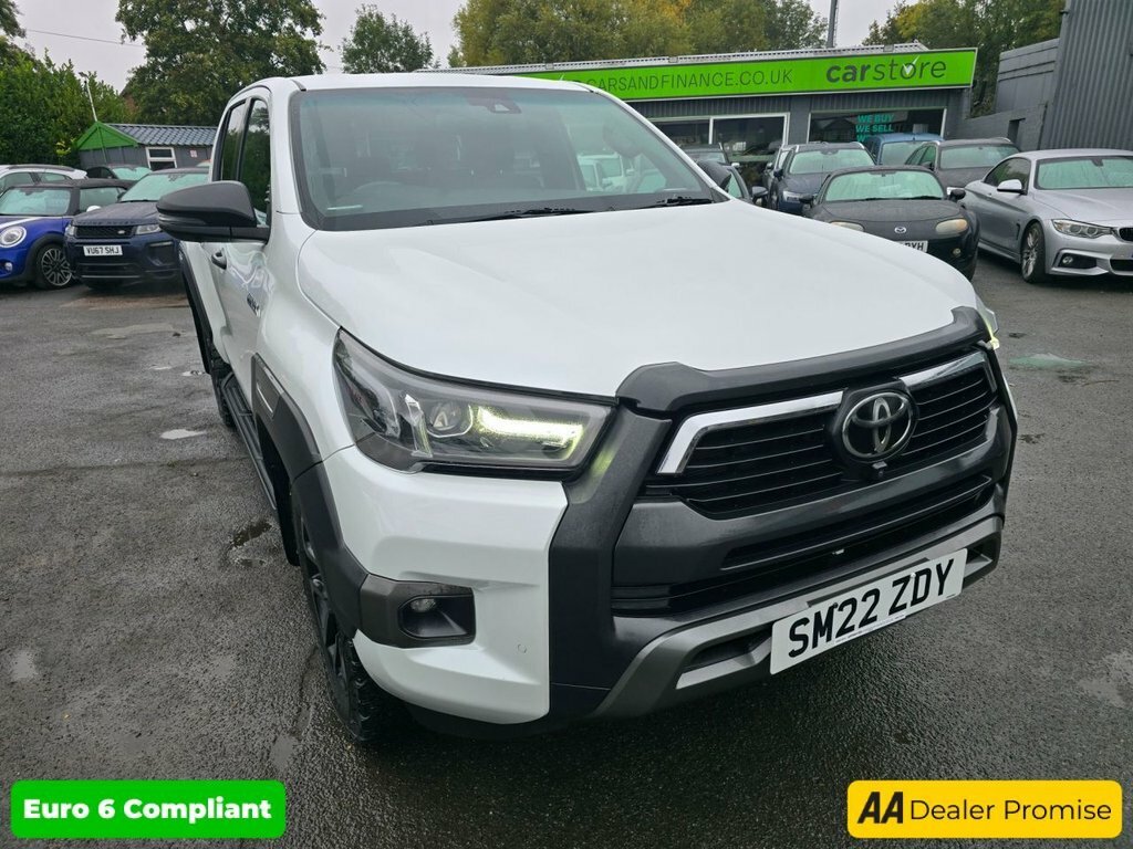 Toyota HILUX 2.8L Invincible X SM22ZDY White #3
