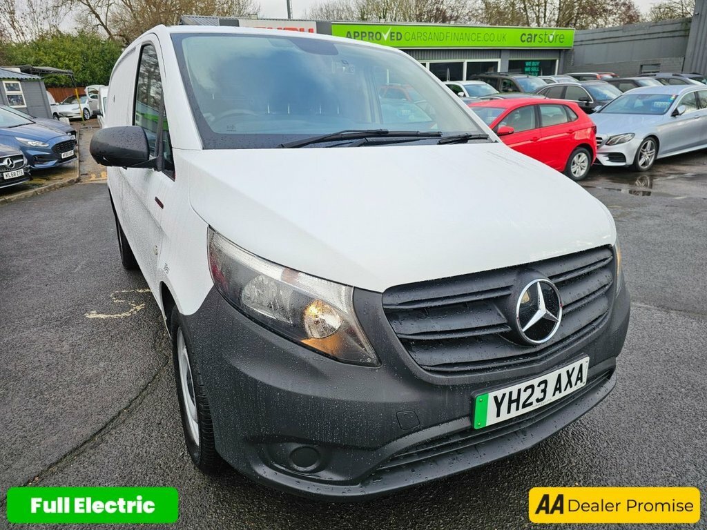 Mercedes-Benz eVito Mpv YH23AXA White #3