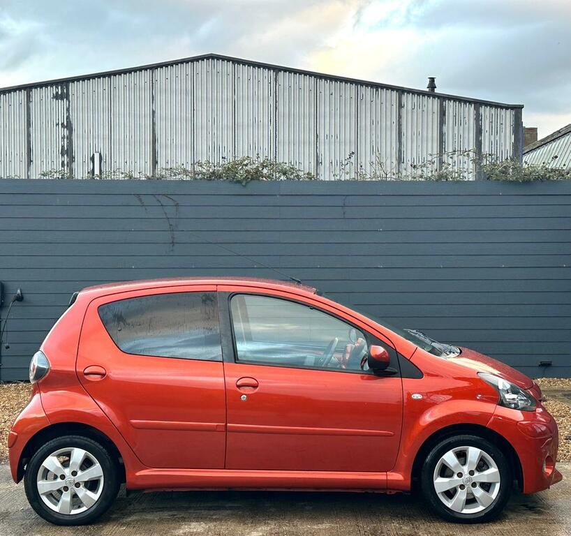 Toyota Aygo 1.0 Vvt-i Fire Euro 5 Orange #5