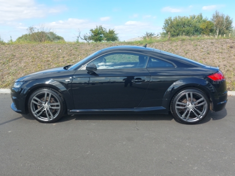 Audi TT 1.8T Fsi S Line SH66YPV Black #4