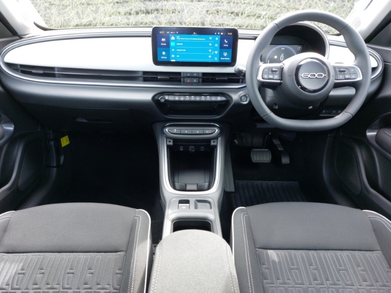 Fiat 600 1.2 Hybrid 48V Edct-6 AF25UMS White #3