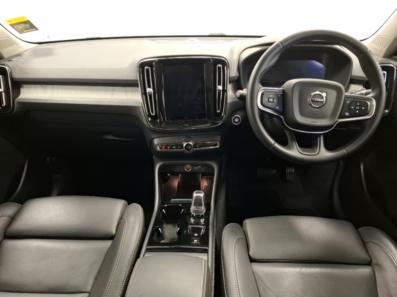 Volvo XC40 2.0 B4p Ultra Dark SL74BXK Blue #3