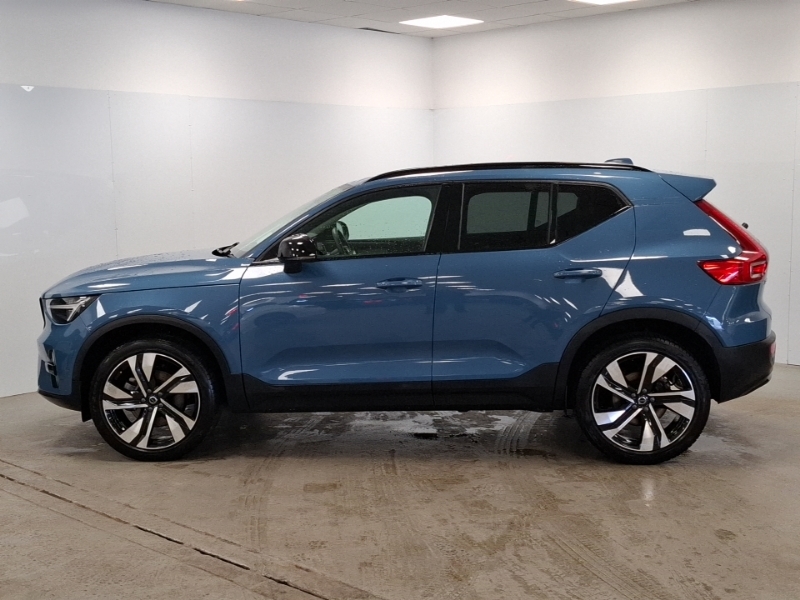 Volvo XC40 2.0 B4p Ultra Dark SL74BXK Blue #4